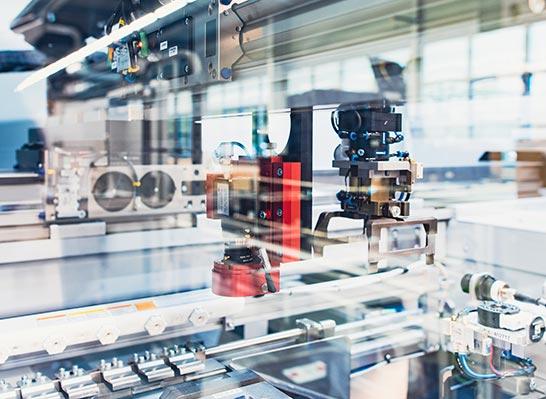 Lenze集團(tuán) 驅(qū)動(dòng)未來(lái)，賦能全球——卓越傳動(dòng)技術(shù)產(chǎn)品與服務(wù)的技術(shù)開(kāi)發(fā)之路